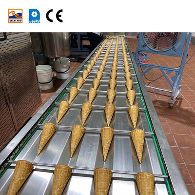 Conveyor de arrefecimento industrial automático de marcha Construção robusta para produção e processamento